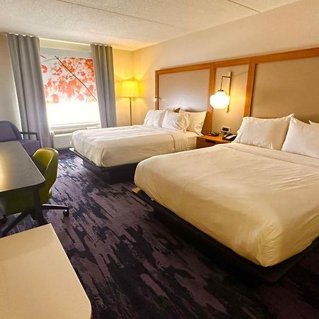 Newmarket Hotel And Suites Экстерьер фото