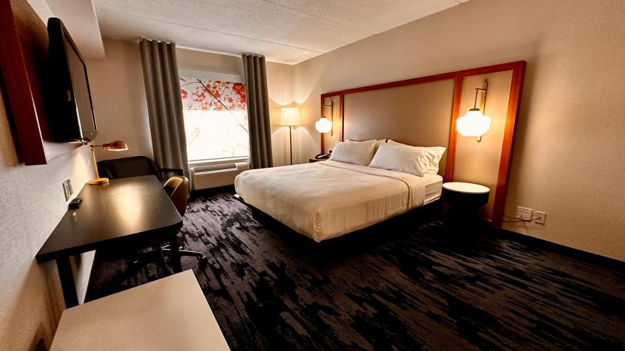 Newmarket Hotel And Suites Экстерьер фото