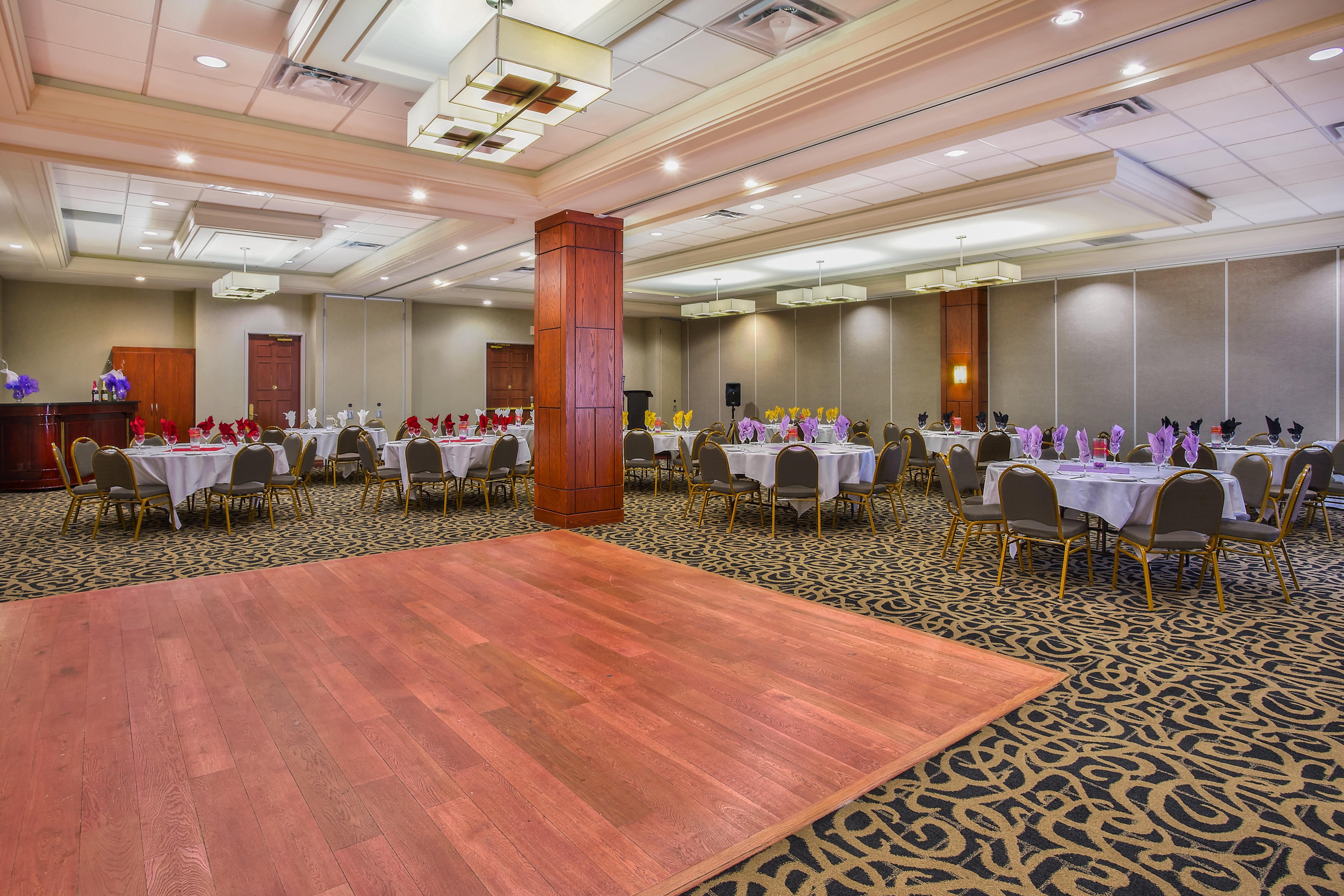 Newmarket Hotel And Suites Экстерьер фото